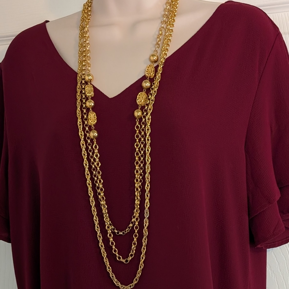Elegant Gold Chain Necklace